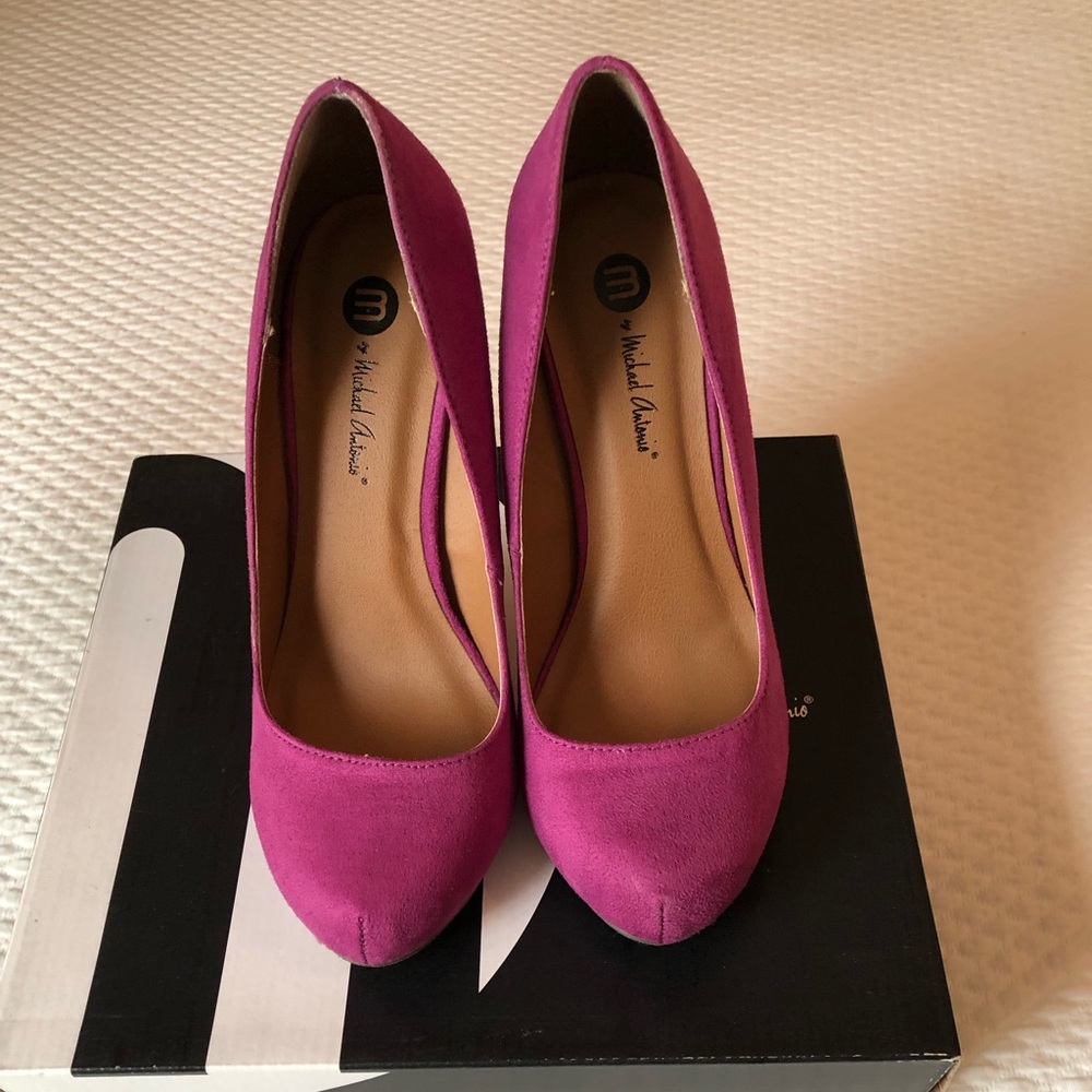 MICHAEL ANTONIO RASPBERRY HEELS - Picture 6 of 6